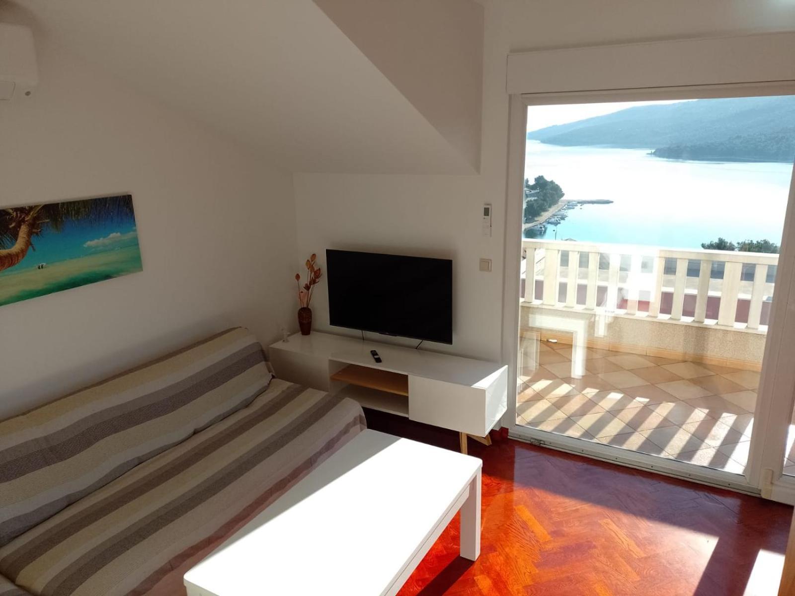 Apartments Silvije マリナ エクステリア 写真