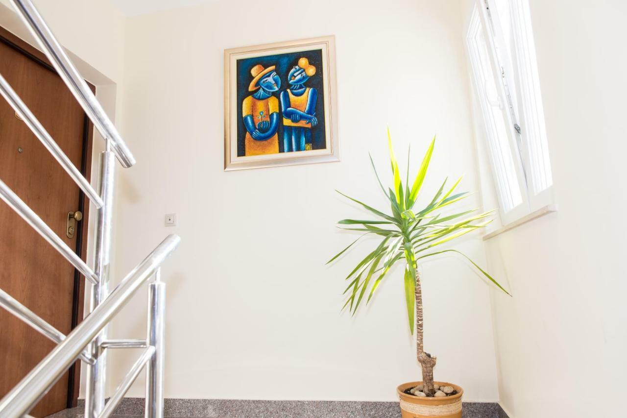 Apartments Silvije マリナ エクステリア 写真